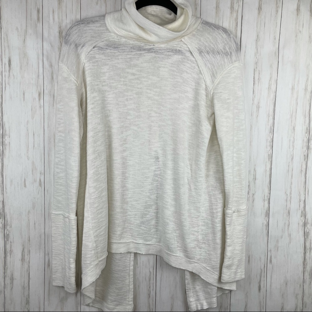 Free People we the free cream top - Picture 3 of 9